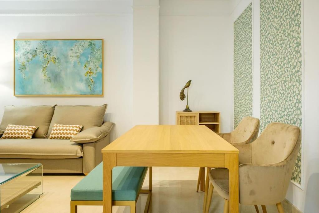 Imperial Central Suite By Valcambre Sevilha Exterior foto