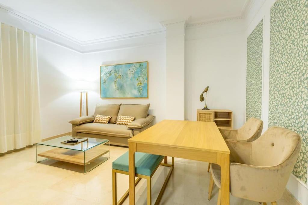 Imperial Central Suite By Valcambre Sevilha Exterior foto