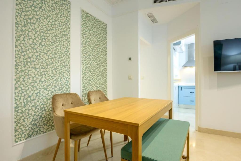 Imperial Central Suite By Valcambre Sevilha Exterior foto